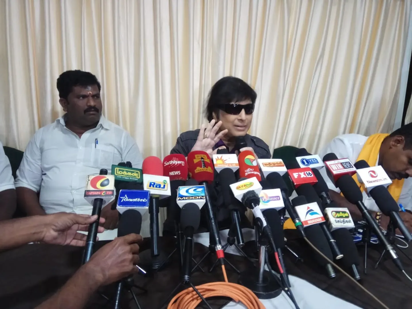 Actor Karthik launches new party !!